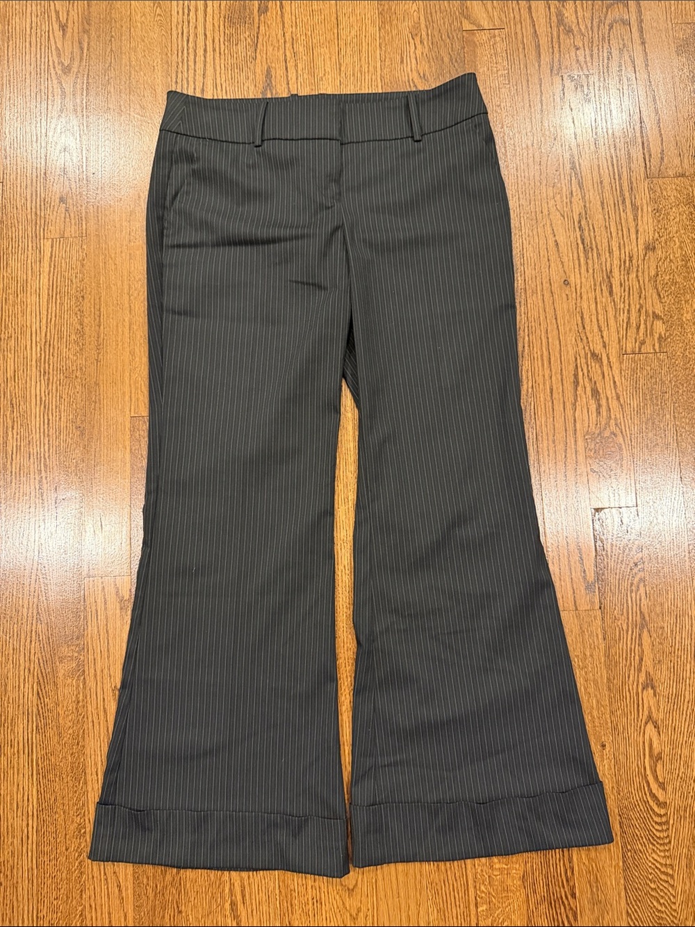 Bebe classic Women’s Black Pinstripe Wide-Leg Dress Pants size 8p